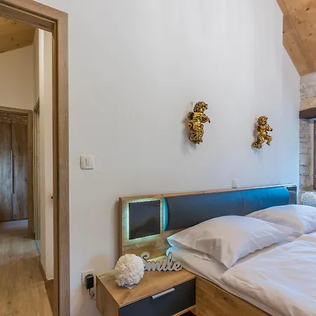 Martincici With Large Pool Villa *